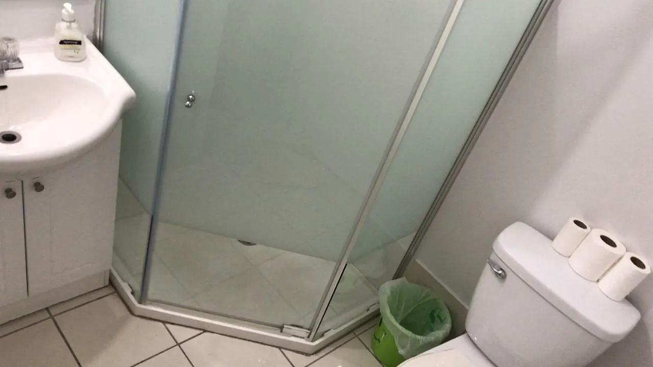 Monthly University Apartment-Elizabeth Toronto