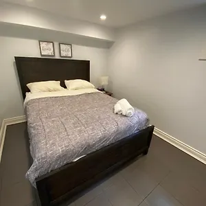 Homestay Yonge And Finch Subway !u Spacious & Cozy Private Bdr With Shared Bathroom, Toronto
